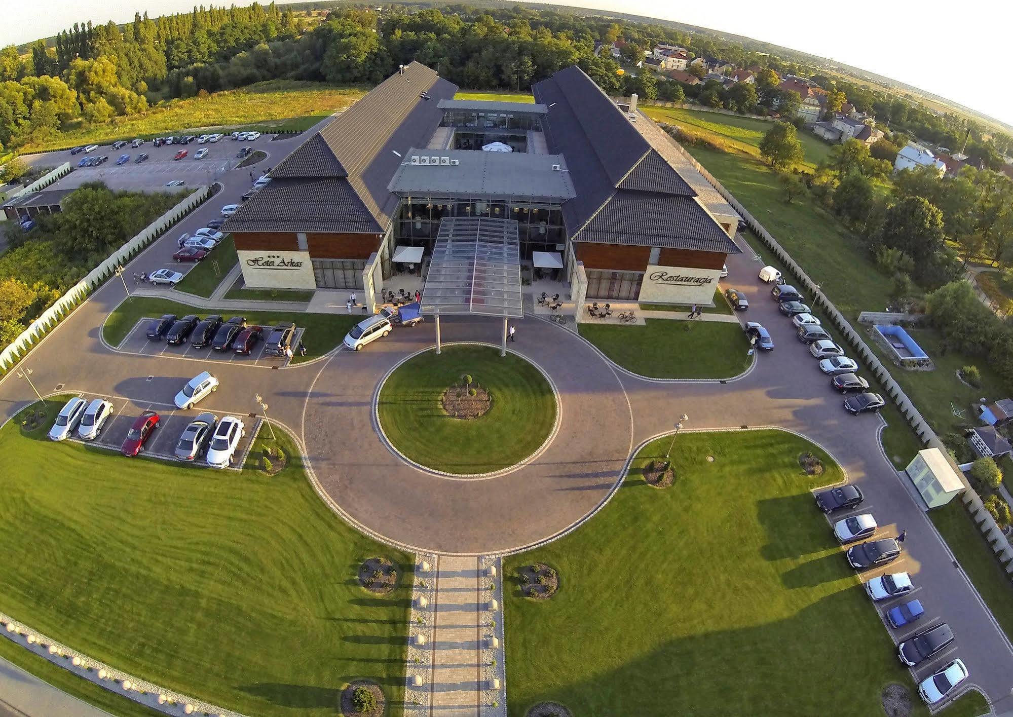 Hotel Arkas Prószków Exterior foto