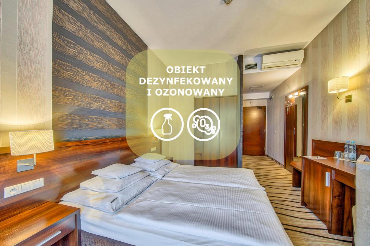 Hotel Arkas Prószków Exterior foto